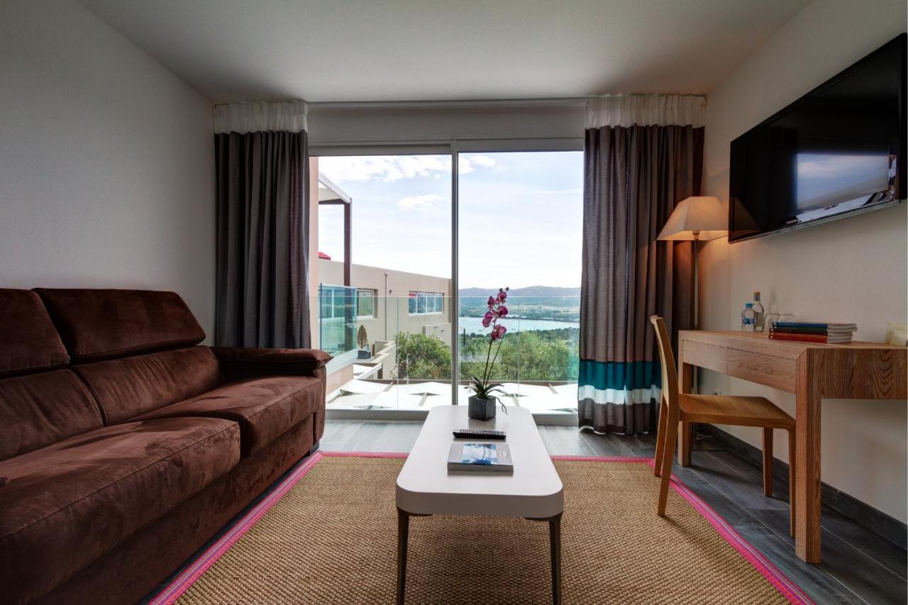 Hotel Carre Noir ปอร์โต-เวคคีโอ ภายนอก รูปภาพ